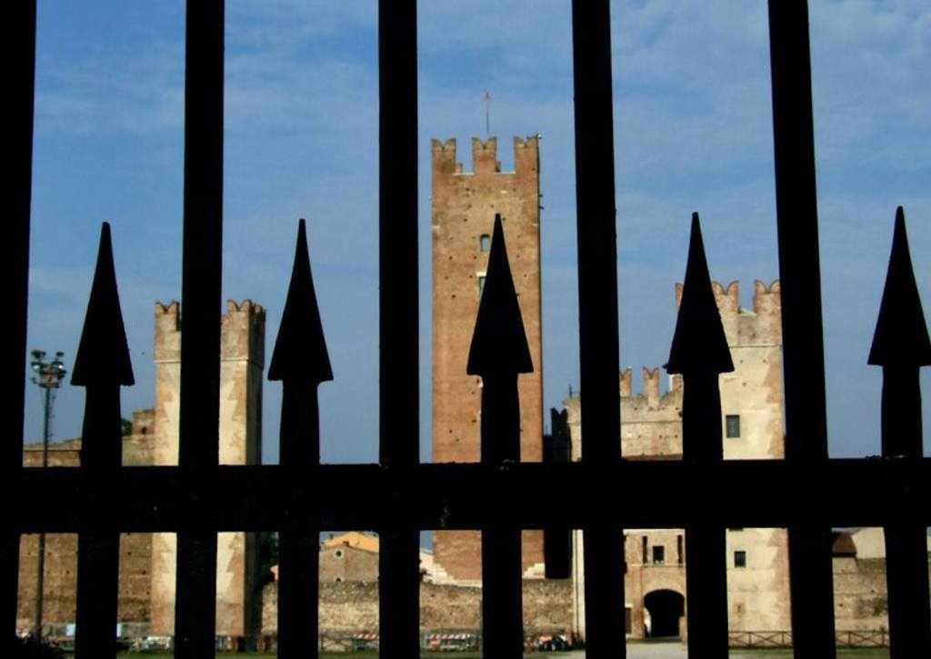 Bed And Breakfast Castello Villafranca di Verona Ngoại thất bức ảnh